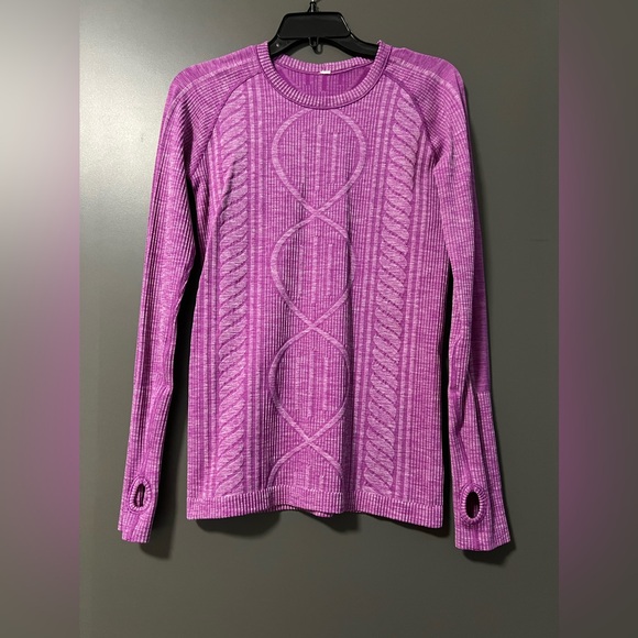 Lululemon top - Picture 1 of 1